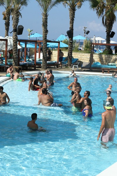 Latino Waves at Riviera